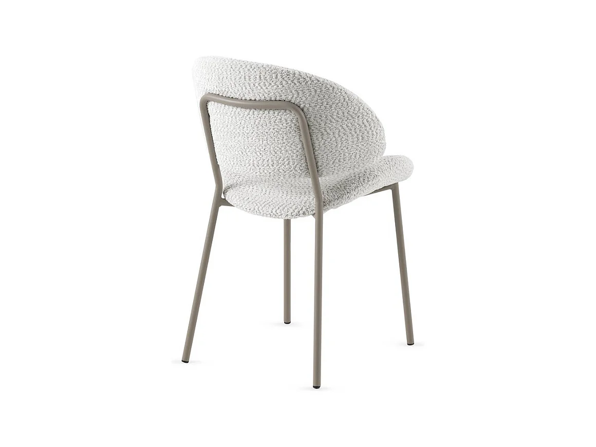 Lot de  4 chaises tapissées de chenille couleur blanche