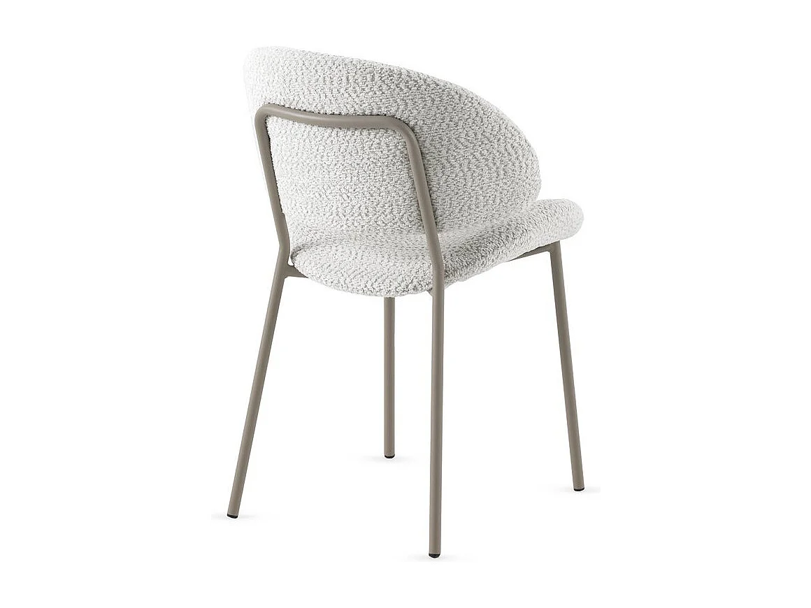 Lot de  4 chaises tapissées de chenille couleur blanche