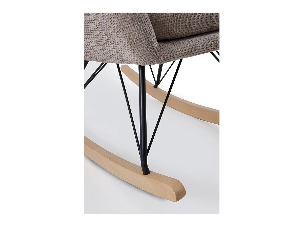 Schaukelstuhl mit braunem Chenillebezug