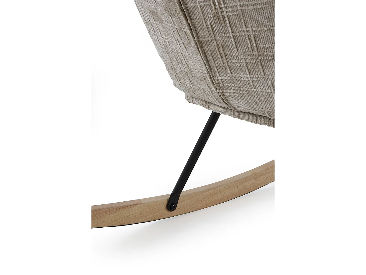 Sedia a dondolo rivestita in ciniglia marrone