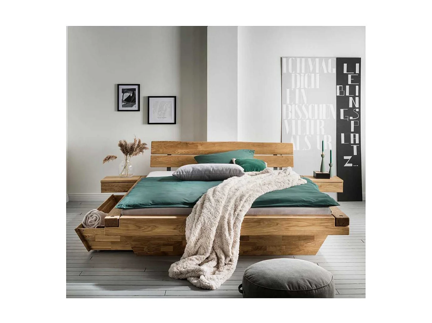 Stauraumbett Massivholz aus Wildeiche Schwebesockel (dreiteilig)