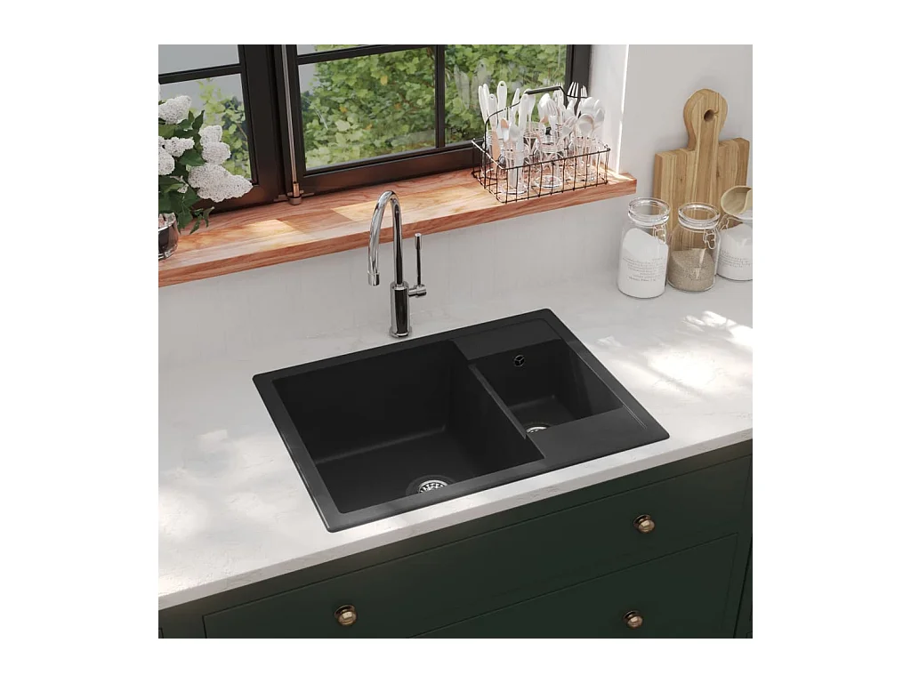 Küchenspüle aus schwarzem Granit und zwei Becken mit Überlaufloch