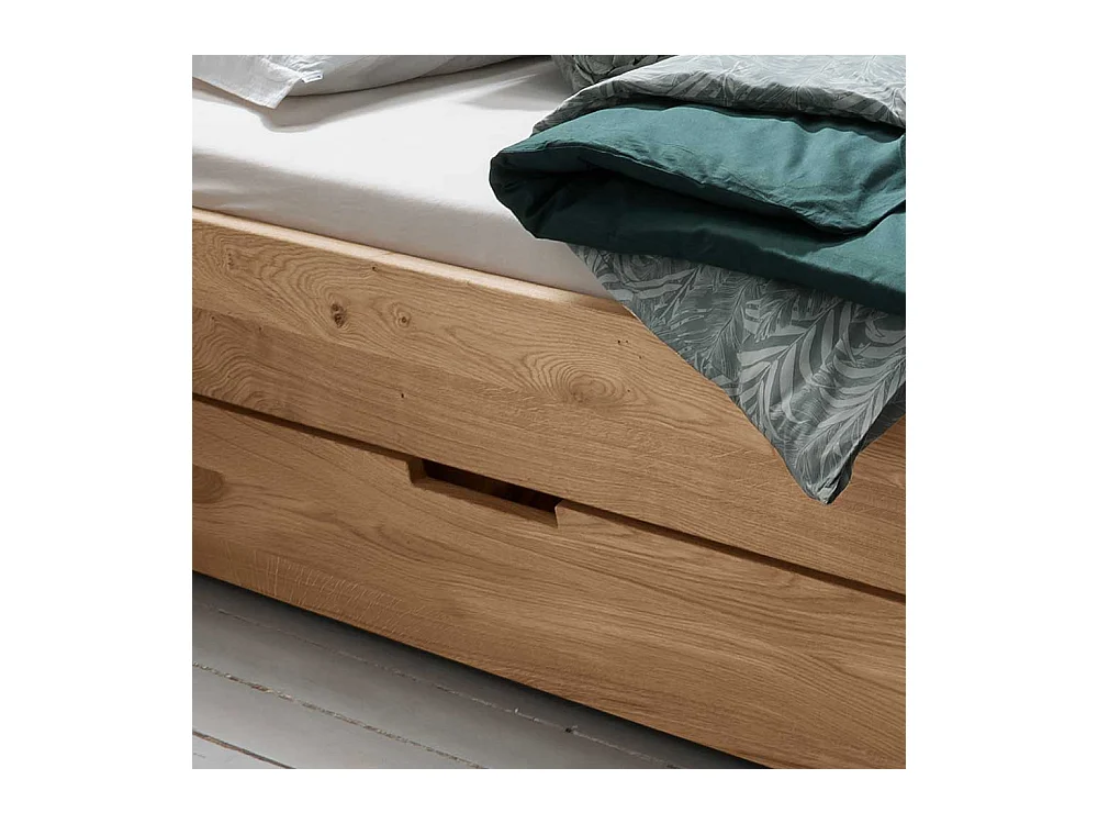 Stauraum Bett aus Wildeiche Massivholz geölt
