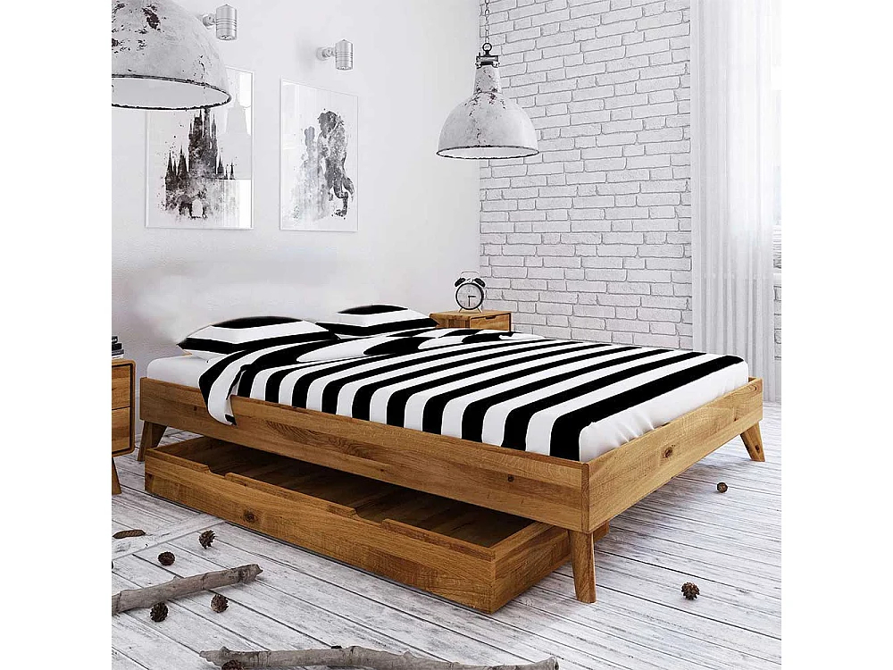 Dachschrägen Bett aus Wildeiche Massivholz Schubladen