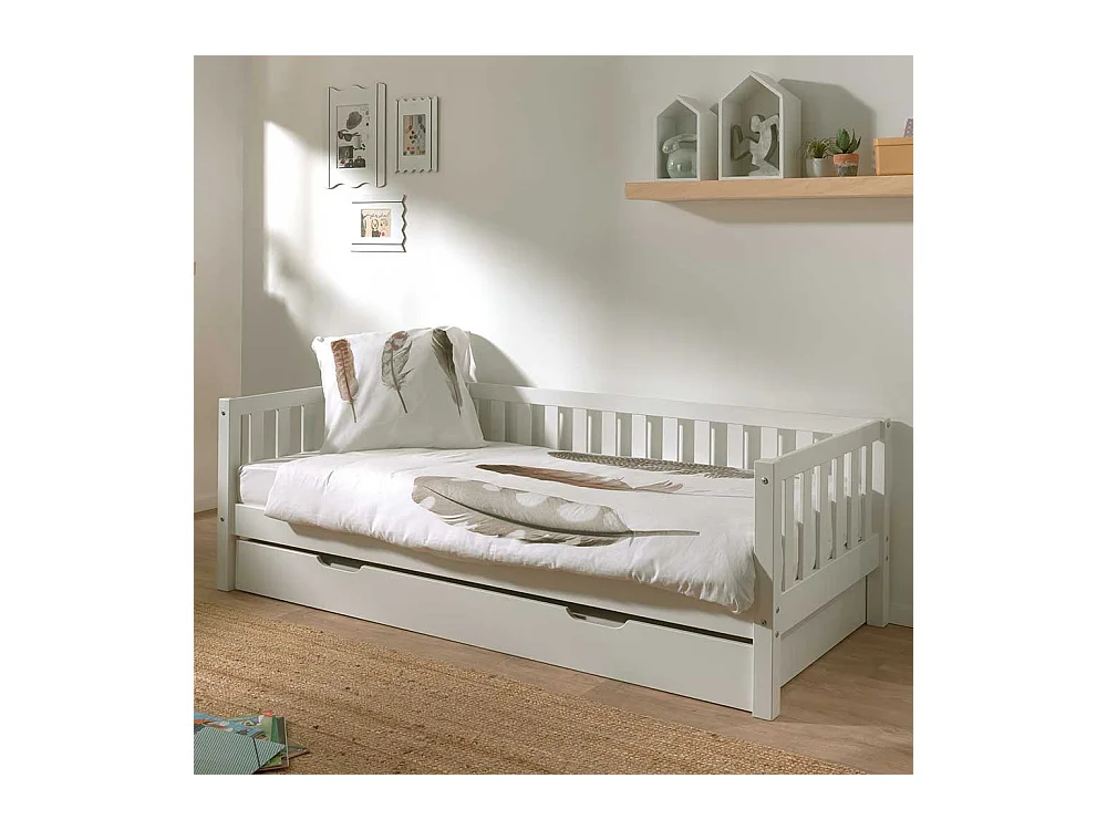 Weißes Kastenbett aus Kiefer Massivholz Skandi Design