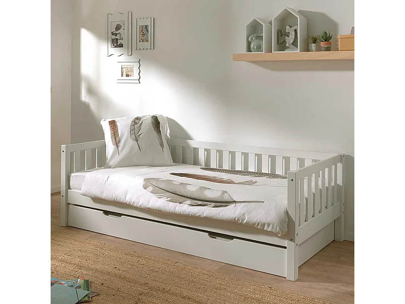 Weißes Kastenbett aus Kiefer Massivholz Skandi Design