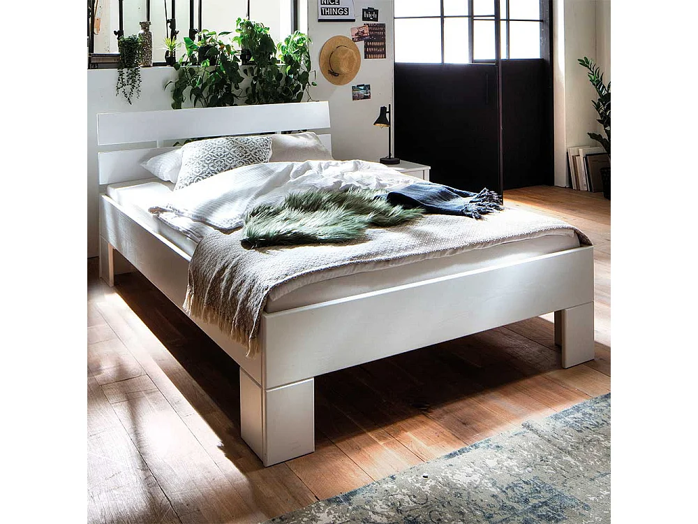 Weißes Fichte Massivholzbett in modernem Design wahlweise mit Bettkasten