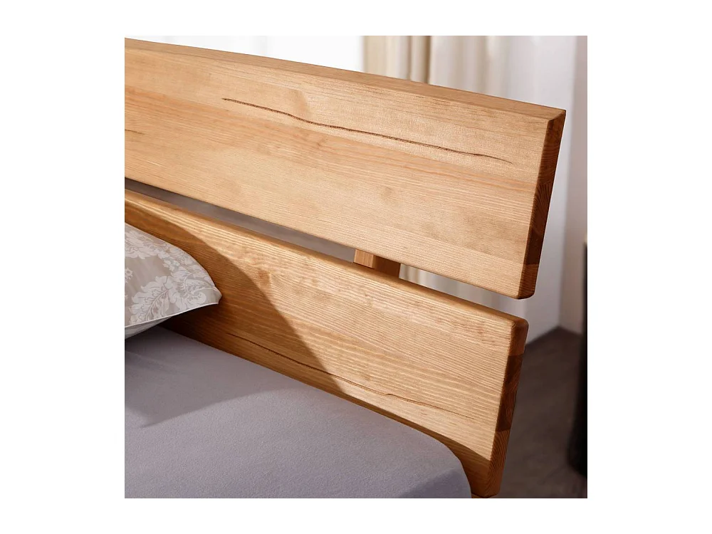 Holzbett Massivholzbett in Eichefarben auf Kufen