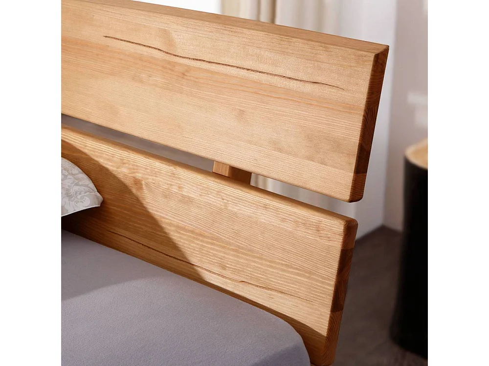 Massivholzbett Holzbett mit Wangen geölt