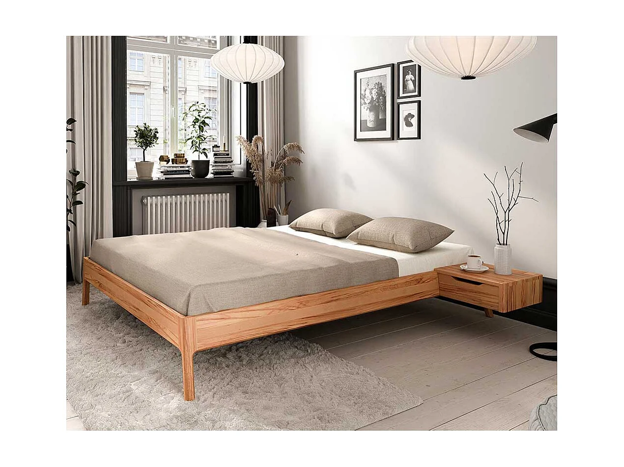 Massivholzbett in Kernbuchefarben 35 cm Einstiegshöhe