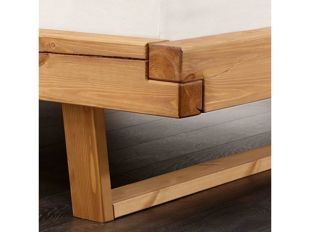 Holzbett Doppelbett aus Massivholz mit Massivholz Oberfläche