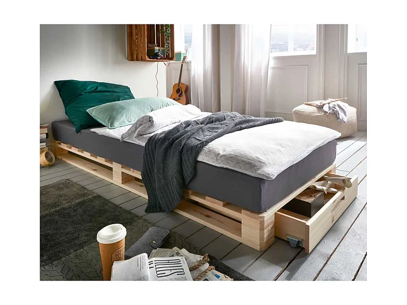 Palettenbett aus Kiefer Massivholz 14 cm Einstiegshöhe