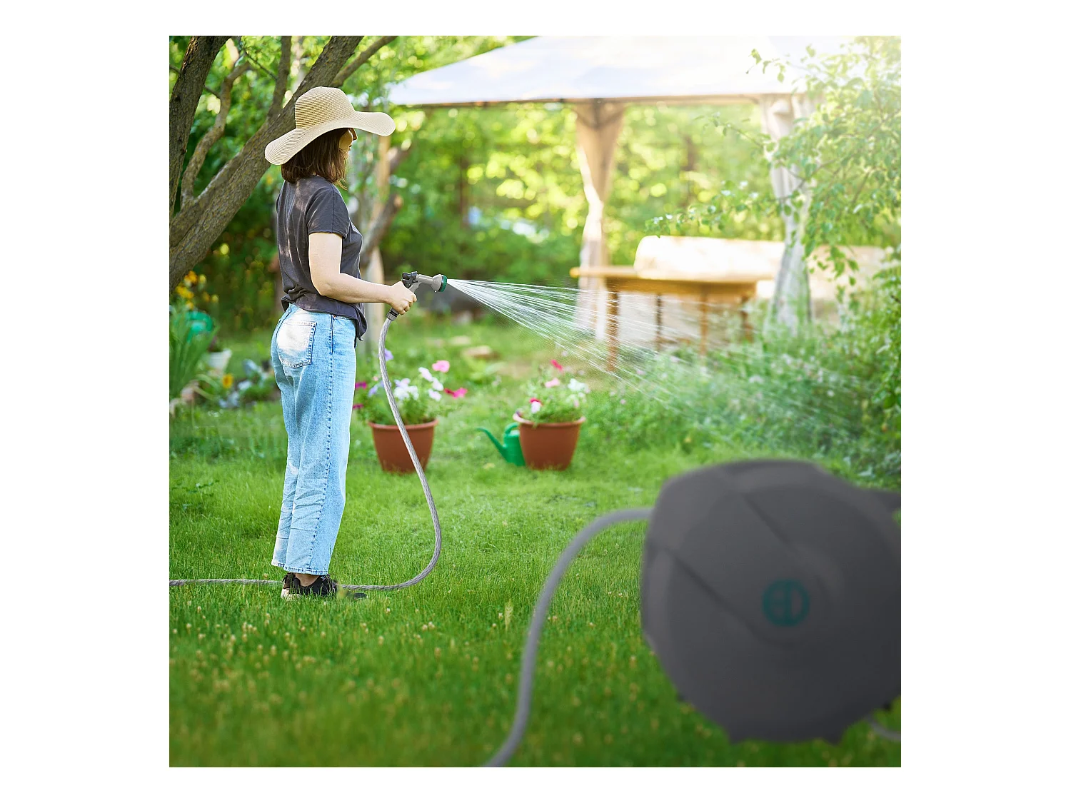 Enrouleur de tuyau d'arrosage mural 30m + 2m pivotant à 180° rétraction automatique fonction d'arrêt 9 fonctions de pulvérisation en PVC/plastique