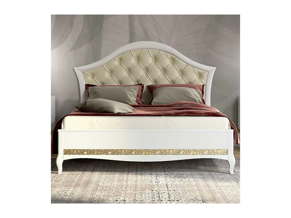 Romantisches Bett in Weiß und Goldfarben Nachttischen (dreiteilig)