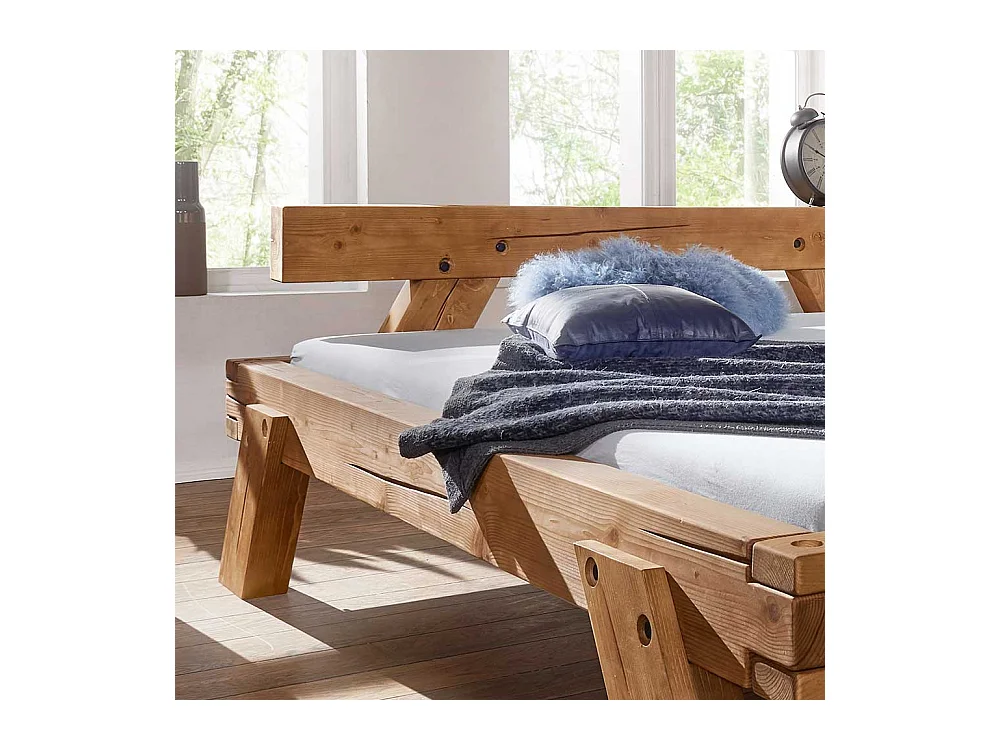 Holzbalkenbett aus Kiefer Massivholz Eiche Honigfarben