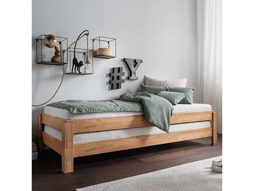 Holzbett Massivholzbettgestell aus Wildeiche Massivholz mit Vierfußgestell aus Holz