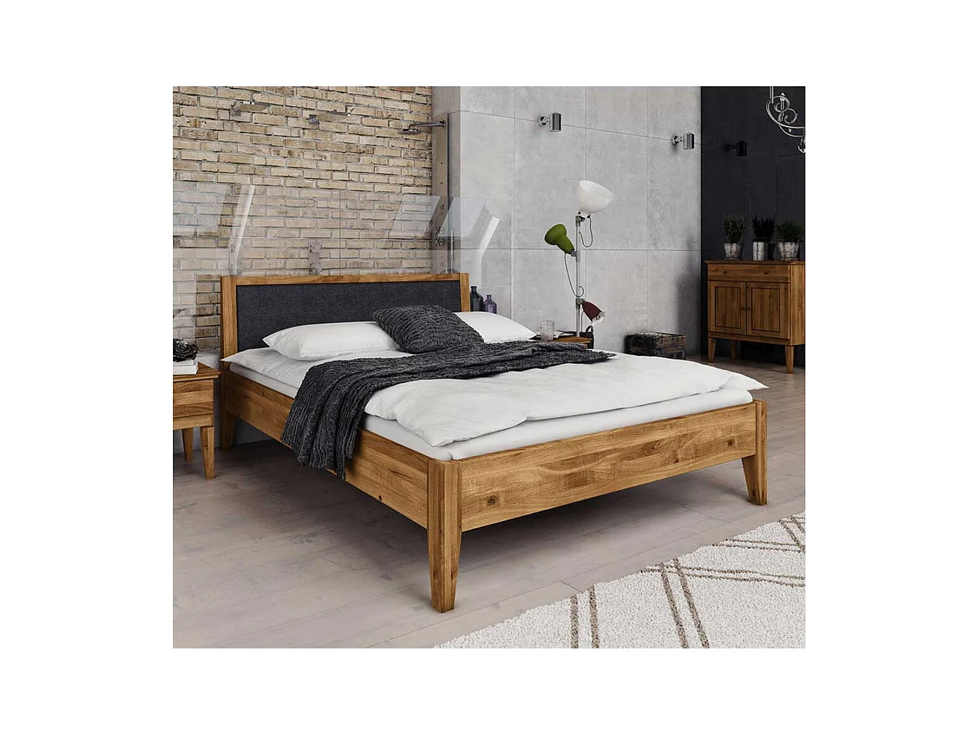 Bett aus Wildeiche Massivholz Kunstleder Kopfteil in Anthrazit