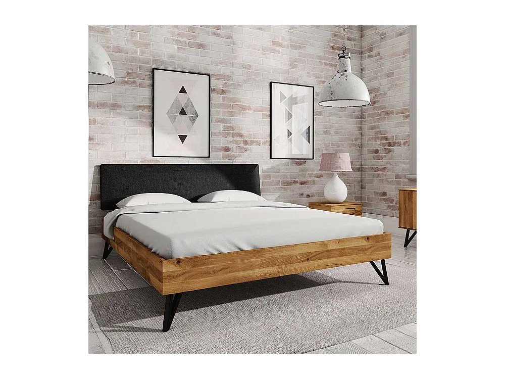 Tiefes Bett aus Wildeiche Massivholz und Stahl gepolstertem Kopfteil