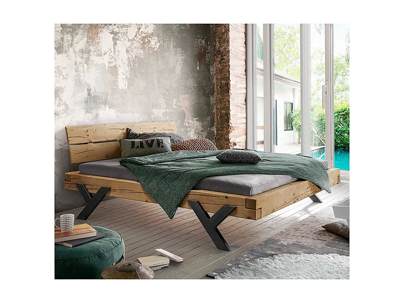 Vollholz Bettgestell mit Vierfußgestell aus Metall Y Form