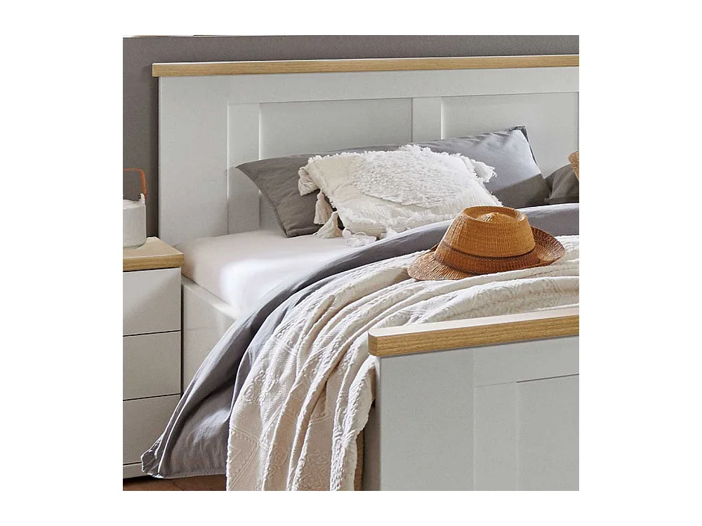 Grosse Betten im Landhausstil Weiß und Eiche Bianco