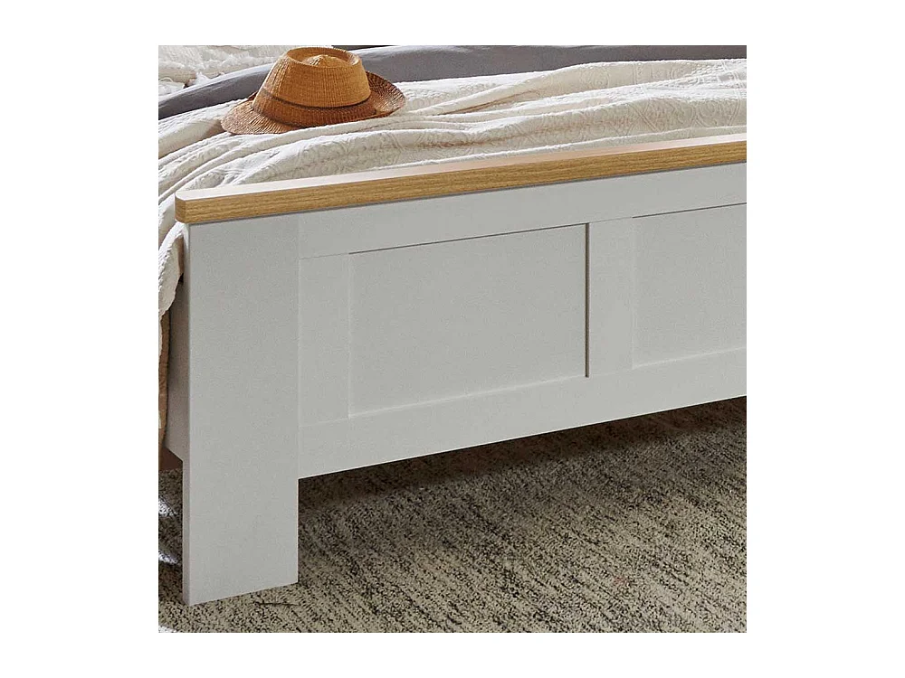 Grosse Betten im Landhausstil Weiß und Eiche Bianco