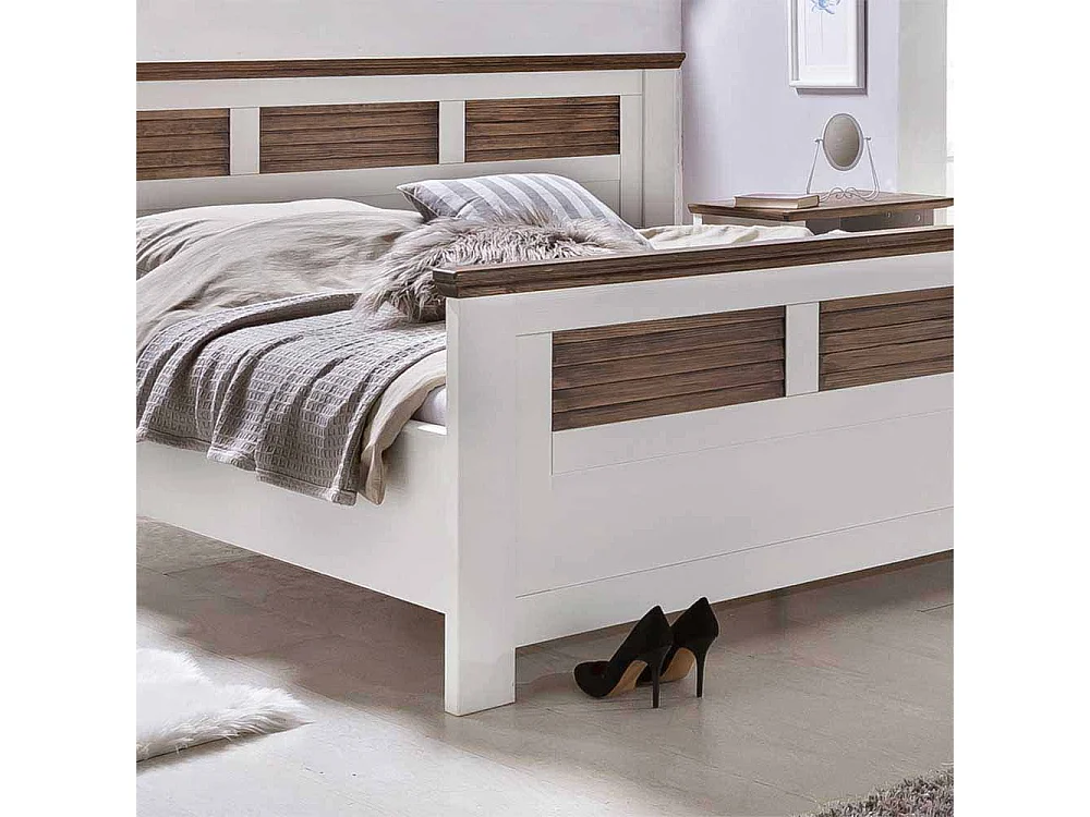 Bett in Weiß Braun Kiefer