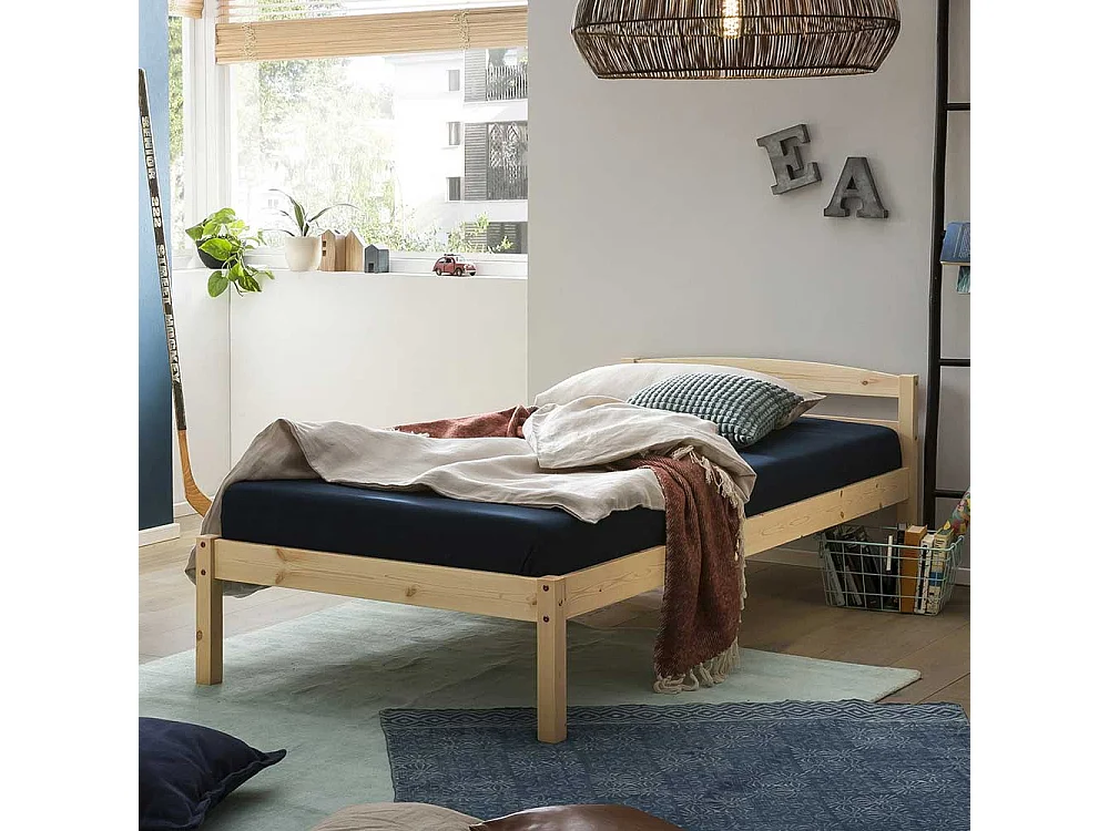 Echtholzbett aus Fichte Massivholz Landhausstil