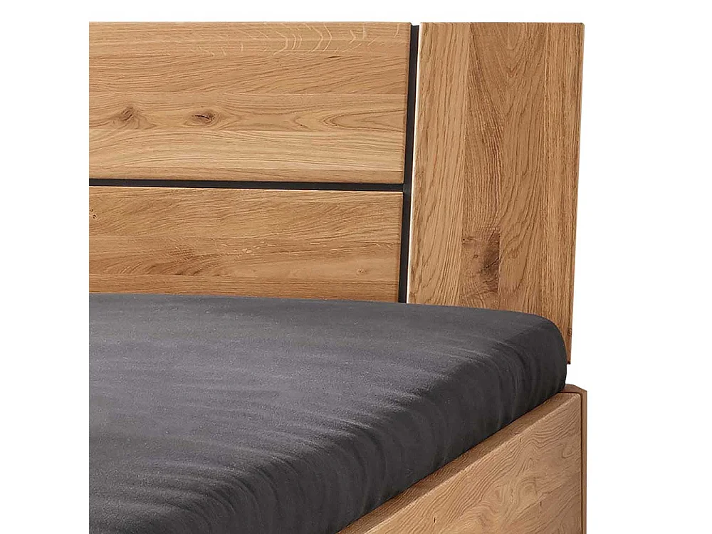 Doppelbett Massivholzbett geölt in Wildeichefarben