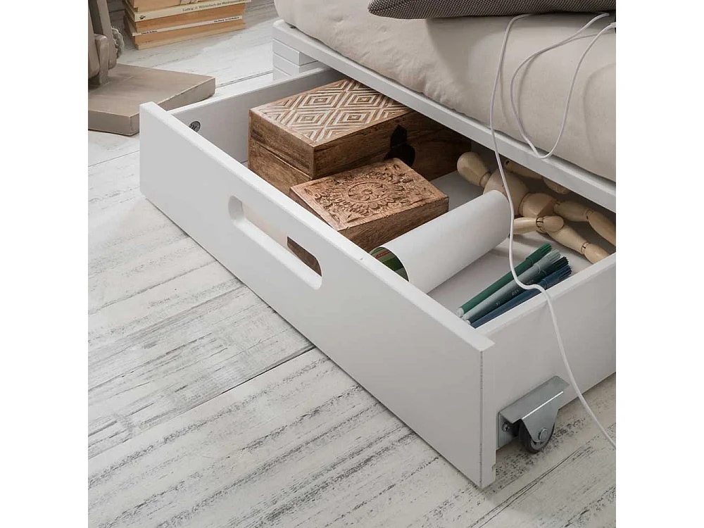 Futonbett aus Kiefer Massivholz Paletten Weiß gewachst