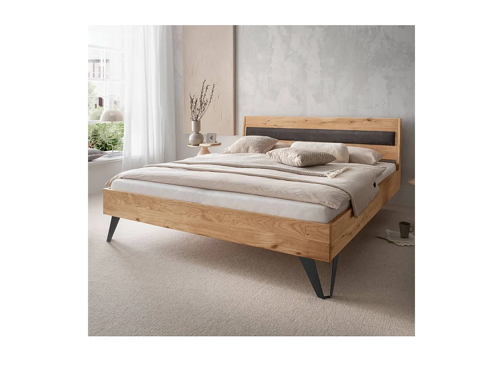 Massivholzbettgestell Ehebett aus Wildeiche Massivholz im Industry und Loft Stil