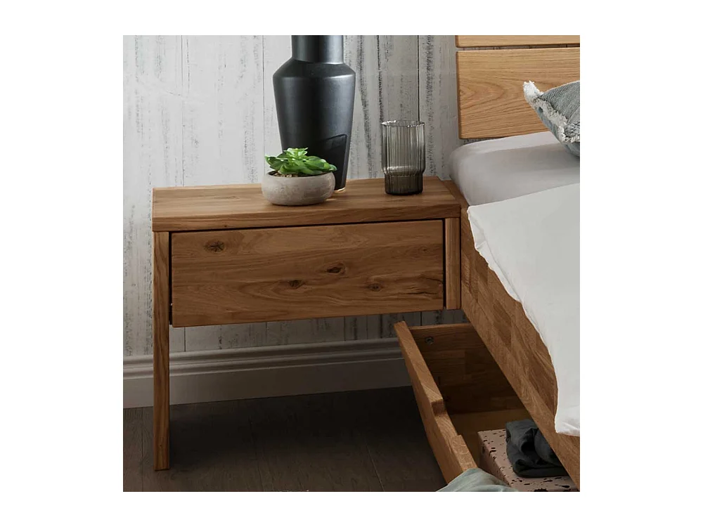 Bett aus Wildeiche Massivholz geölt Schubkasten und Nachtkommoden (dreiteilig)