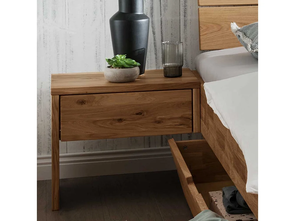 Bett aus Wildeiche Massivholz geölt Schubkasten und Nachtkommoden (dreiteilig)