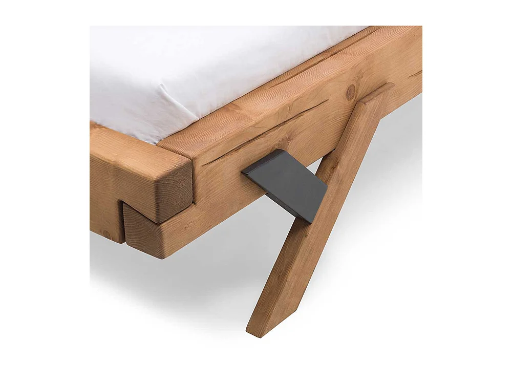 Balkenbett aus Fichte Massivholz Antik Finish