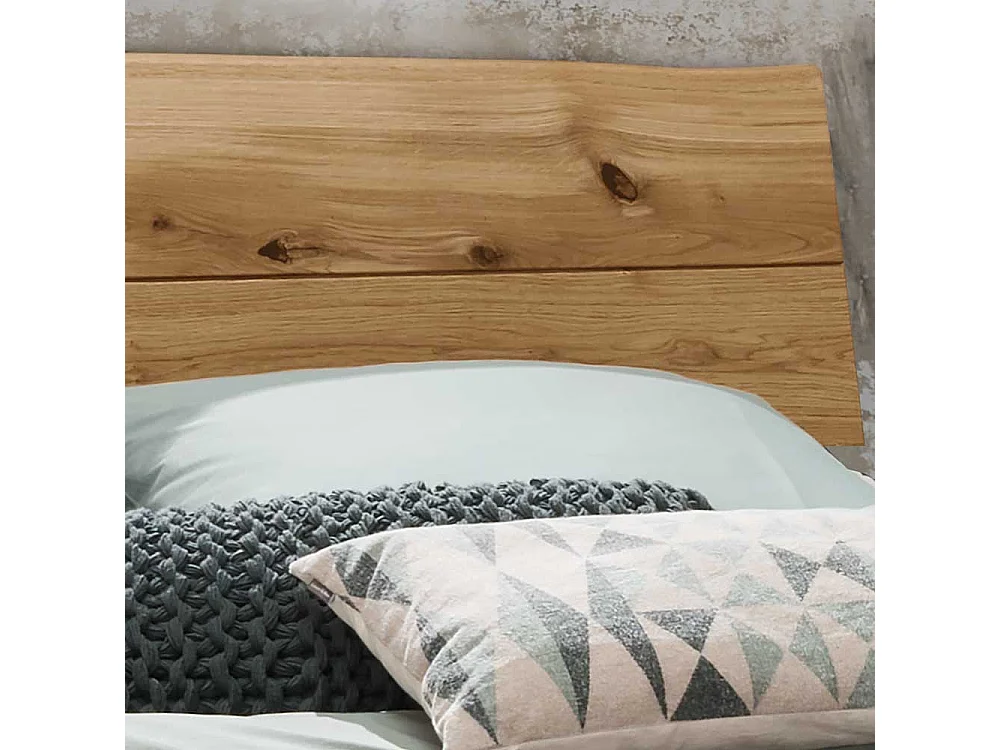 Massivholzbettgestell aus Wildeiche Schwebesockel (dreiteilig)