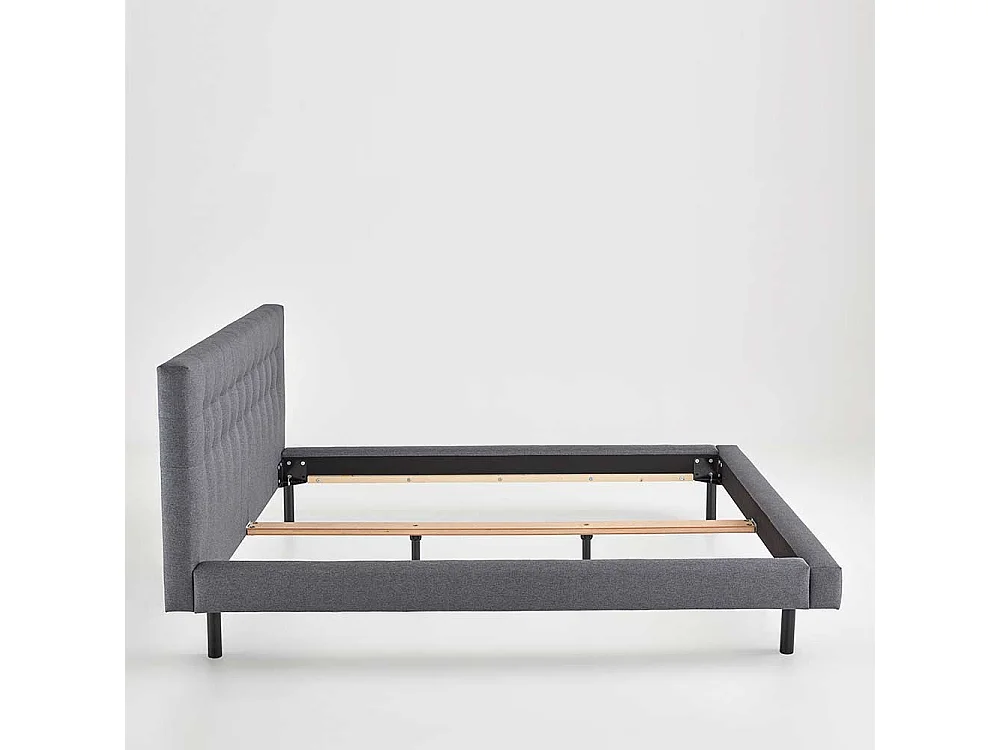 Polsterbettgestell Hellgrau Stoff 140x200 cm modernem Design