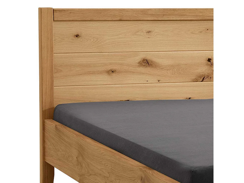 Bett Holzbett in Wildeichefarben aus Wildeiche Massivholz