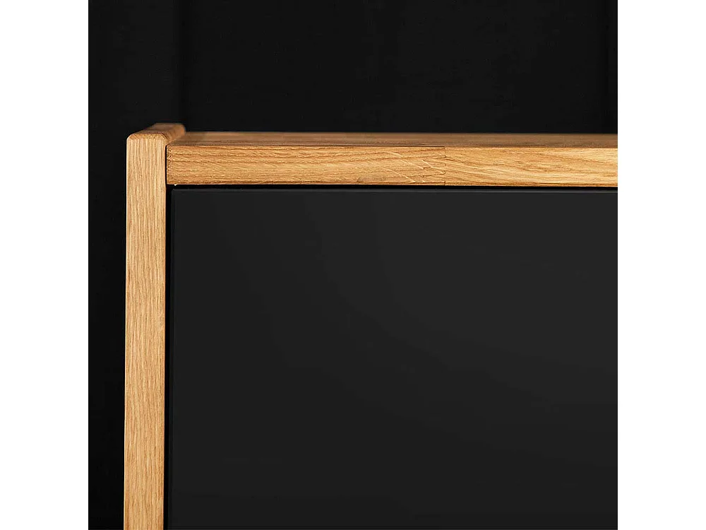 Doppelbett aus Wildeiche teilmassiv zwei Nachtkommoden (dreiteilig)