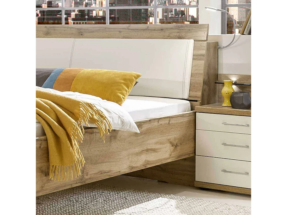 Komfortbett in Eiche Weiß Nachtkommoden (dreiteilig)