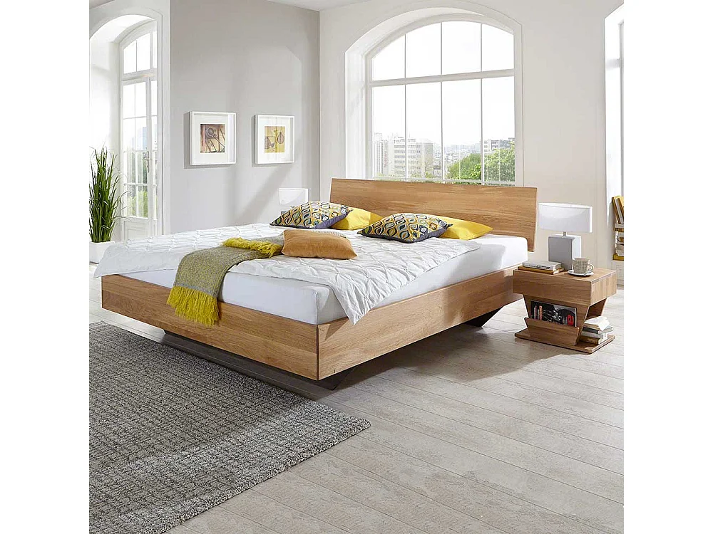 Bett aus Wildeiche Massivholz schwebend (dreiteilig)