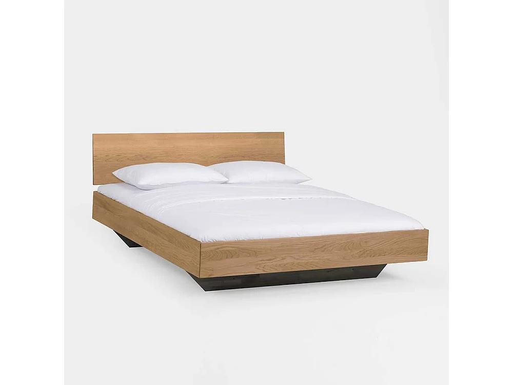 Bett aus Wildeiche Massivholz schwebend (dreiteilig)