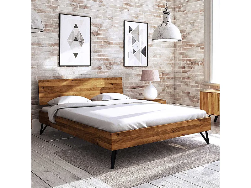Futonbett aus Wildeiche Massivholz und Stahl Industriedesign
