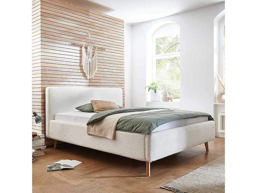 Polsterbett Skandi Stil in Cremefarben Vierfußgestell aus Eiche