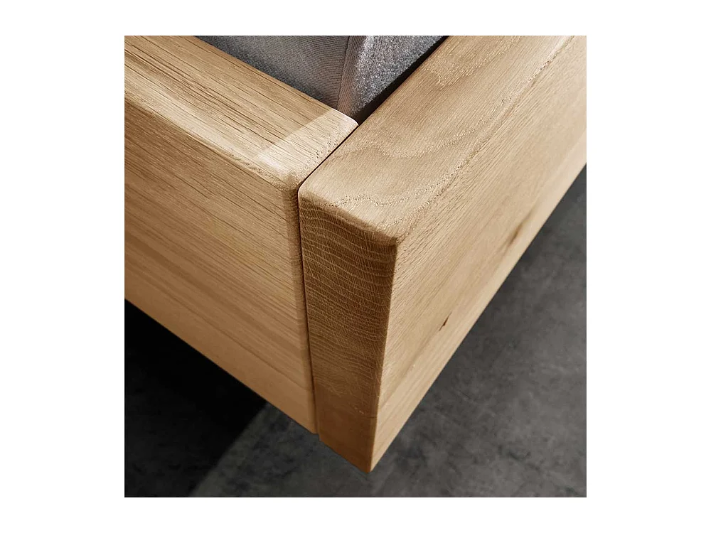 Hochwertiges Doppelbett aus Wildeiche Massivholz Metall (dreiteilig)