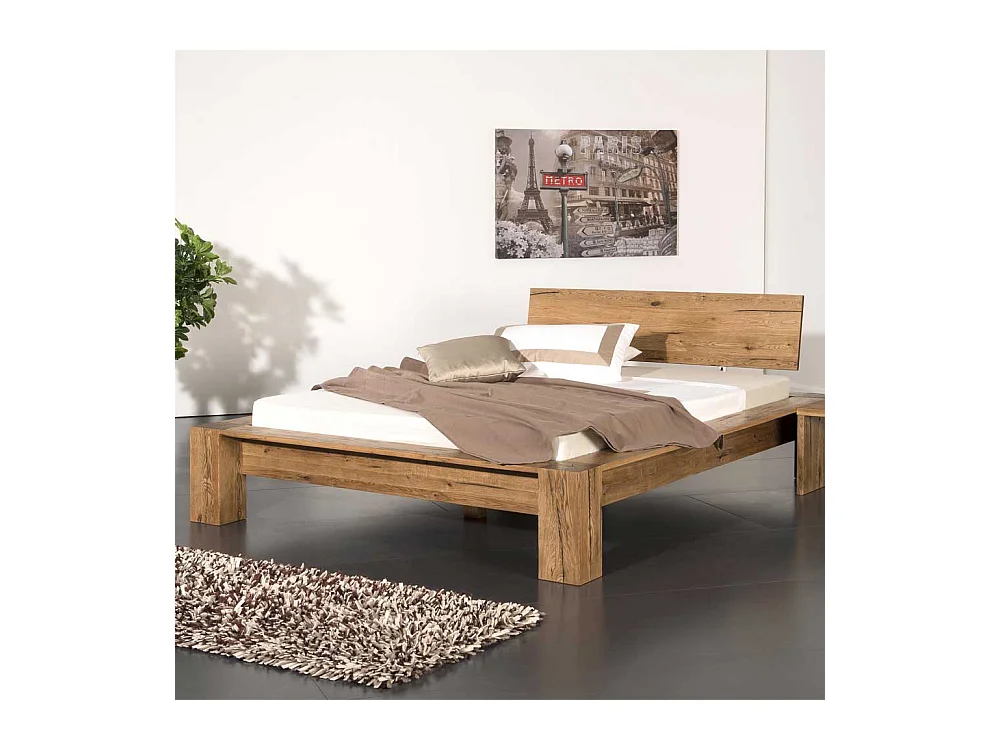 Massivholzbett aus Eiche natur geölt