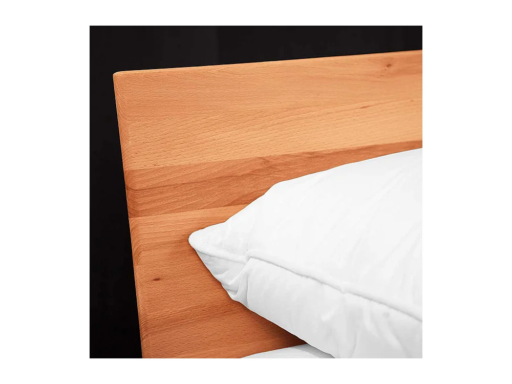 Niedriges Bett aus Kernbuche Massivholz geölt