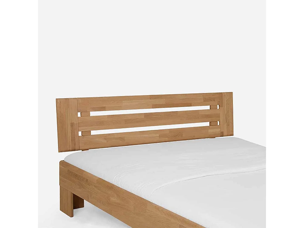 Bett aus Wildeiche Massivholz Honigfarben geölt