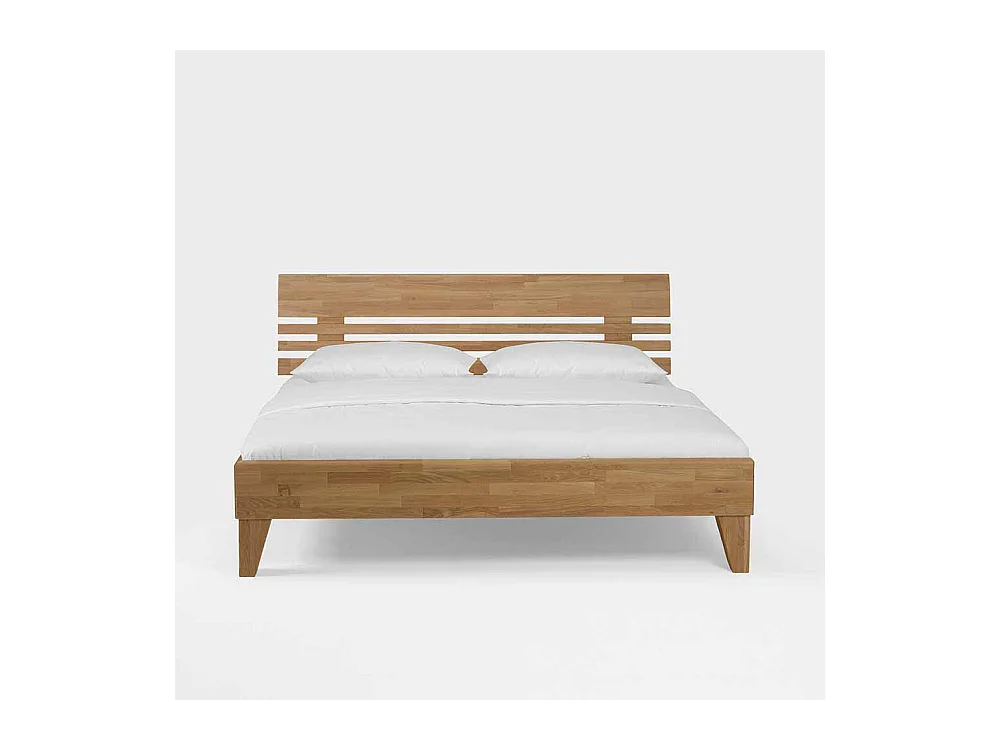 Schlafzimmer Bett aus Wildeiche massiv geölt