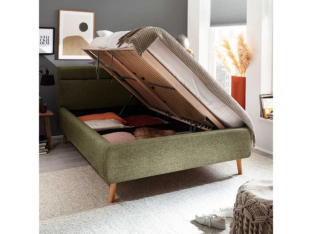 Gepolstertes Bett Skandi Grün mit Vierfußgestell aus Holz Eichefarben