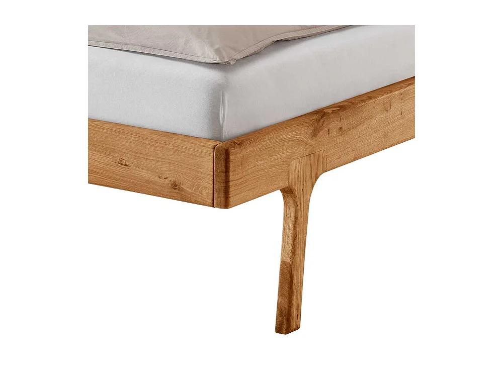 Massivholzbett mit Geflecht aus Wildeiche und Rattan Skandi Design