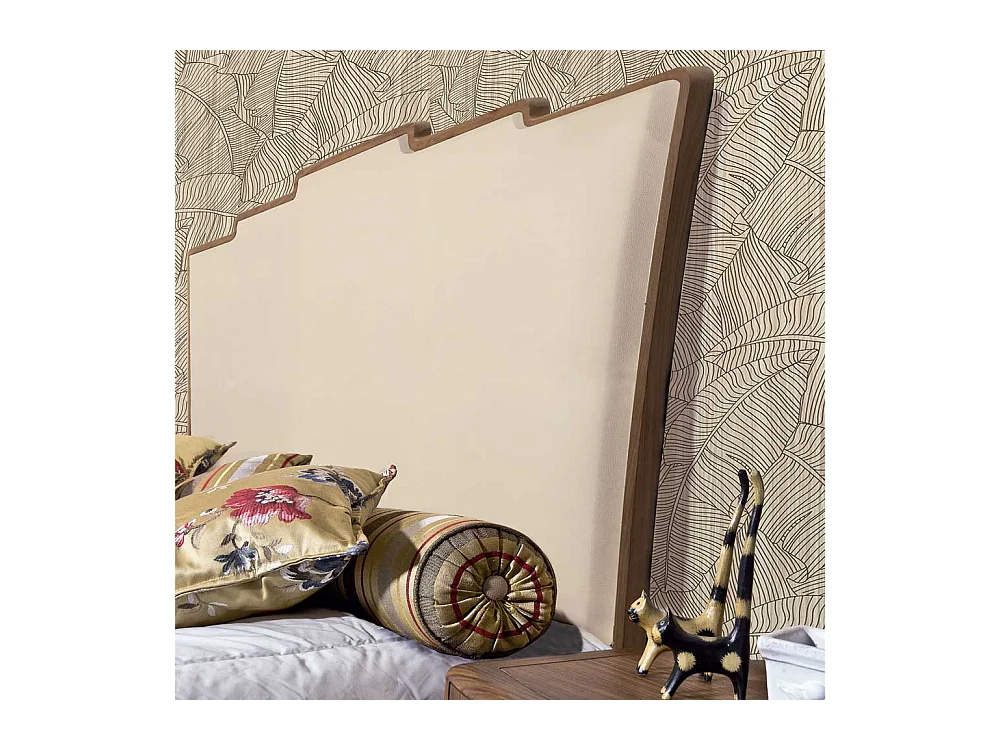Exklusives Design Bett Nussbaum furniert gepolstertem Kopfteil in Beige (dreiteilig)